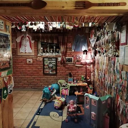 Zajazd Валбжих Екстер'єр фото