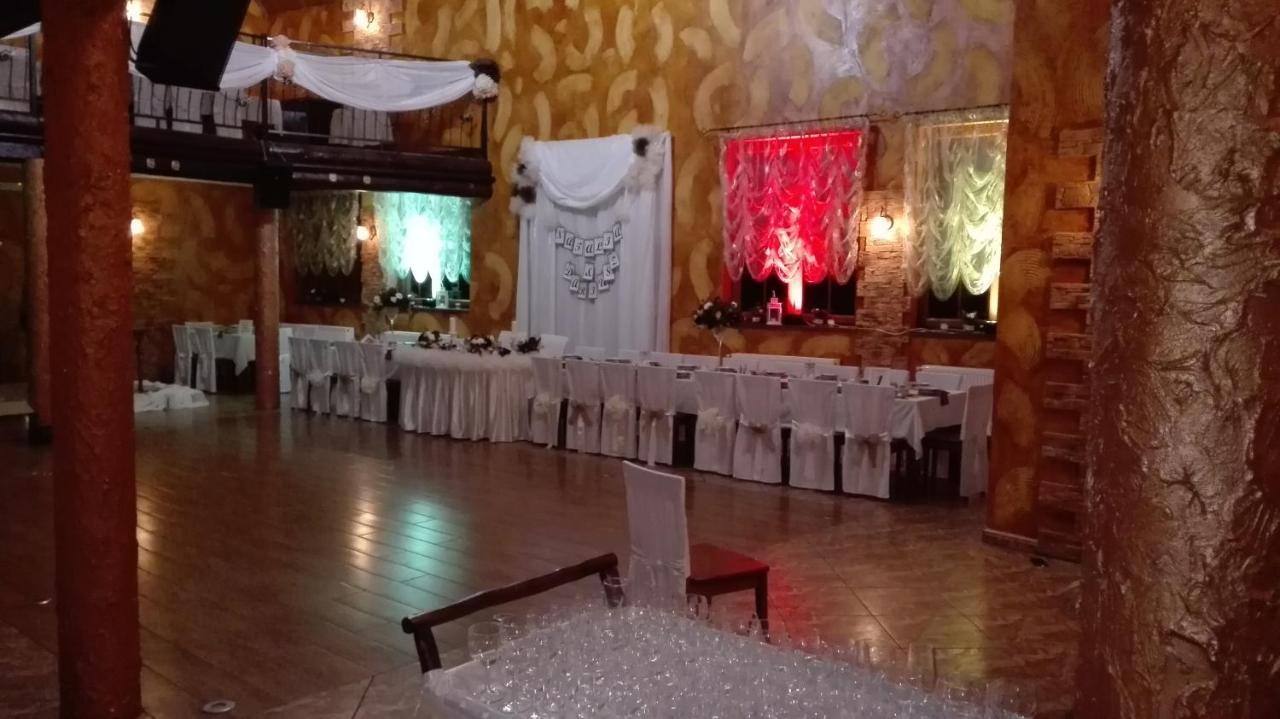 Zajazd Валбжих Екстер'єр фото